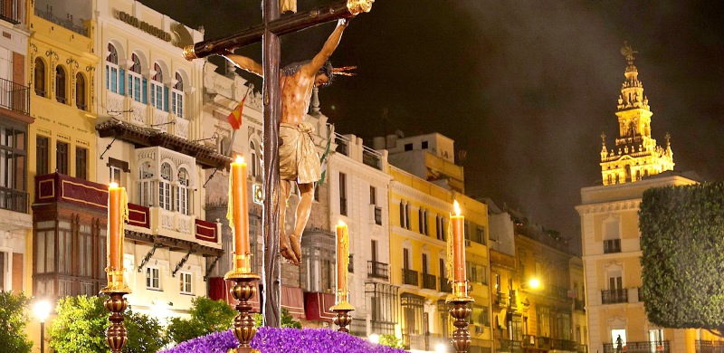 Libros de Semana Santa. Imprescindibles para los amantes de la Semana Santa en Andalucía.